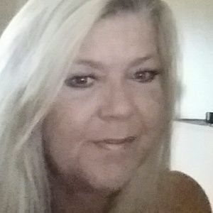 Meet your Posher, Debra